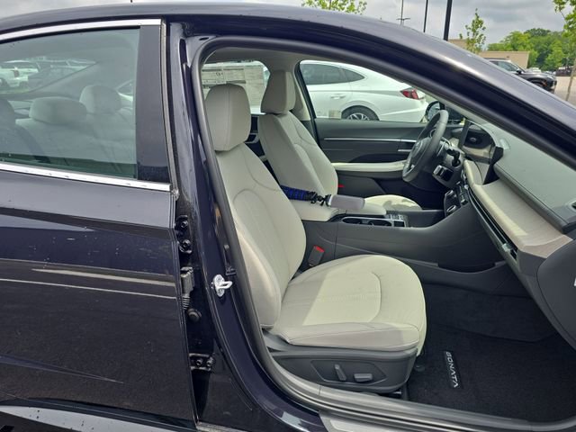 New 2025 Hyundai Sonata Limited image 24