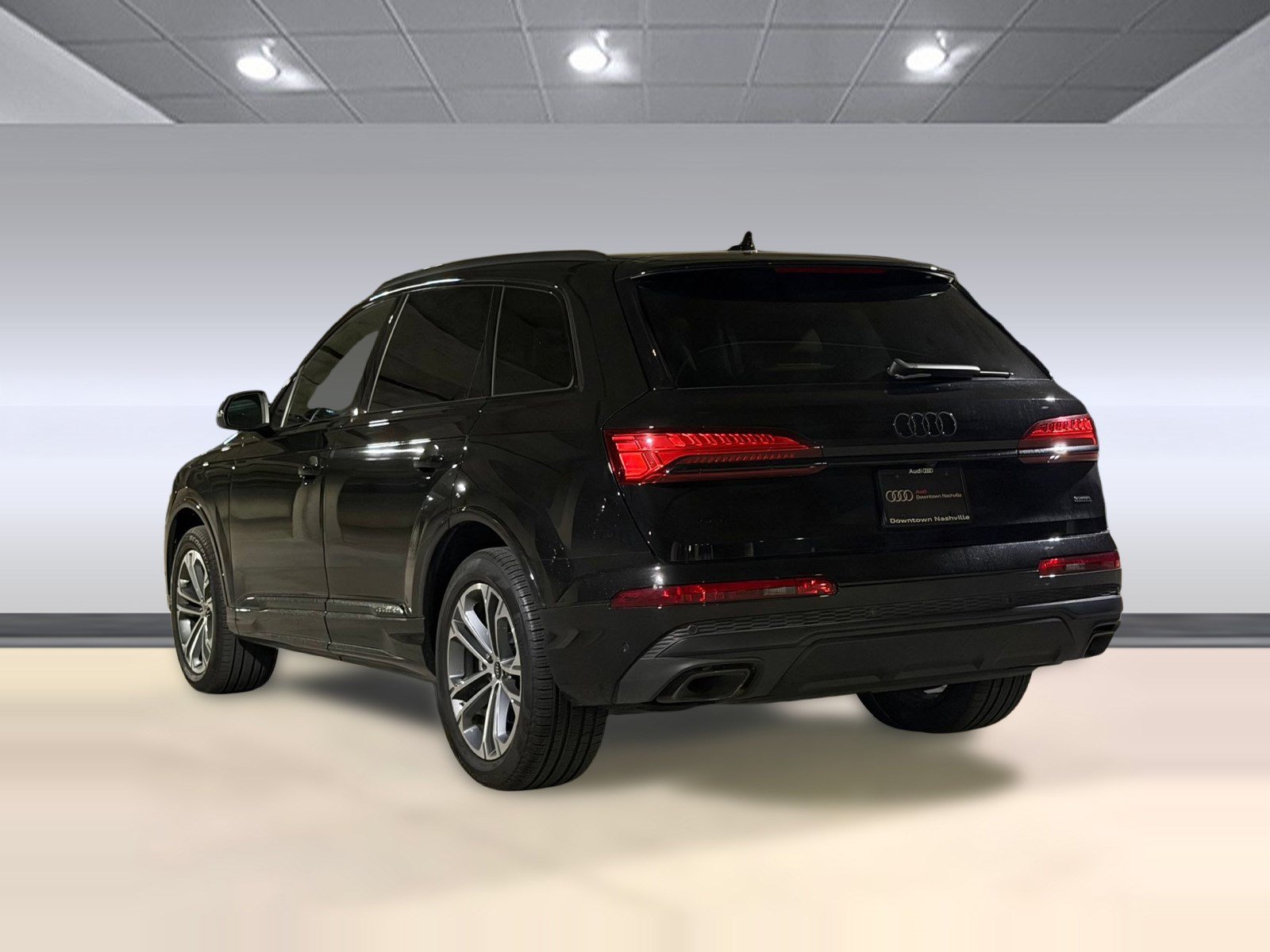 Certified 2026 Audi Q7 2.0T Premium w/ Convenience Plus Package AWD/4WD image 3