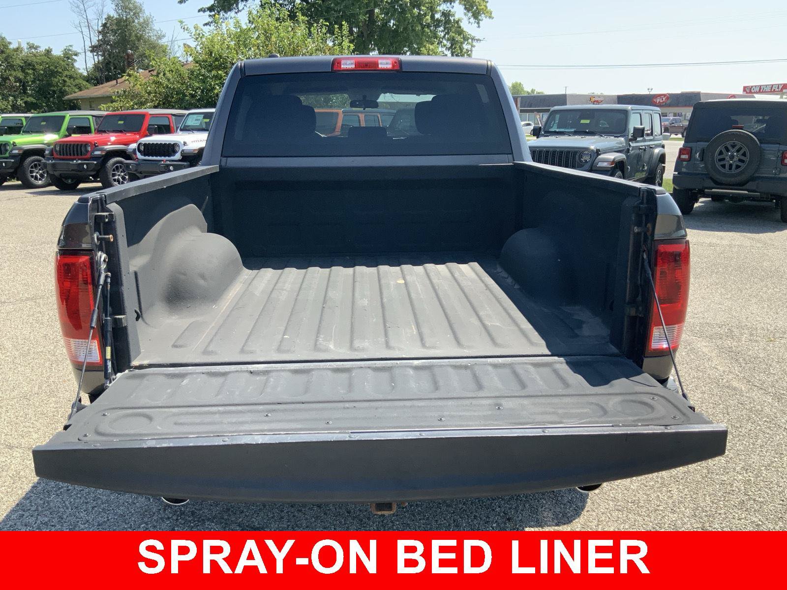 Used 2014 RAM 1500 Express AWD/4WD image 10