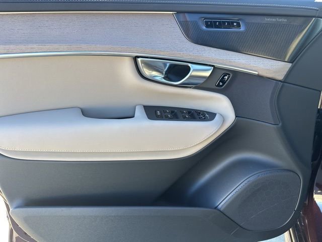 New 2026 Volvo XC90 B6 Plus w/ Protection Package Premier image 12