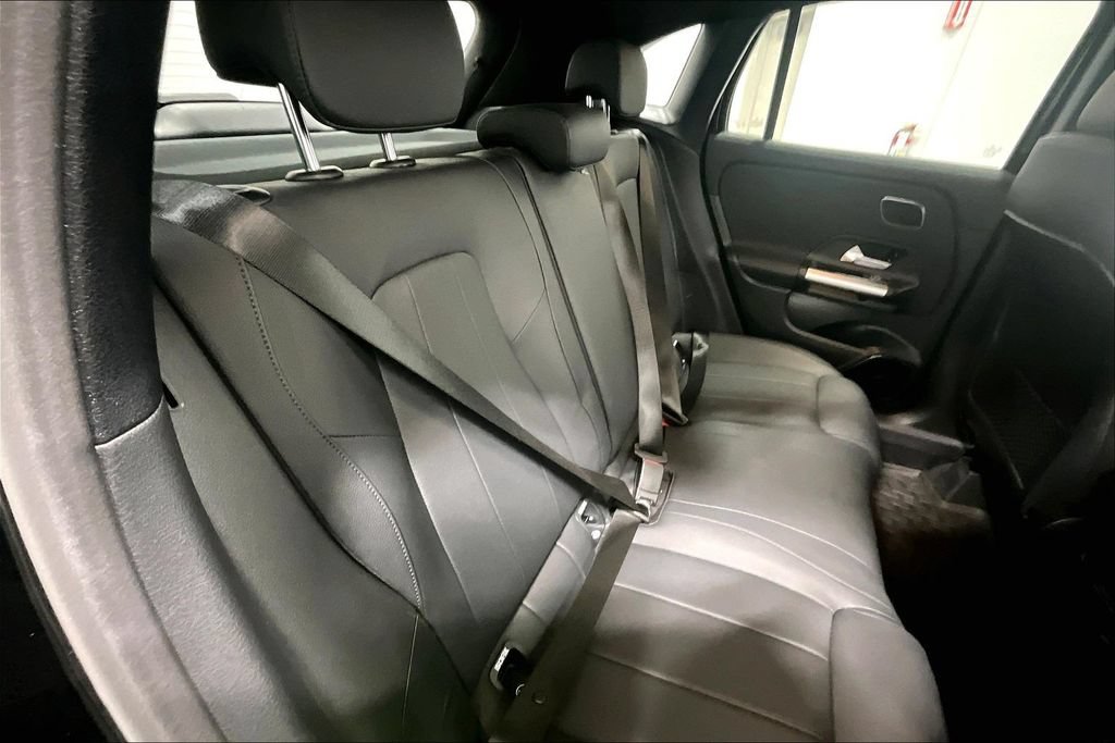 Used 2025 Mercedes-Benz GLA 250 4MATIC image 27