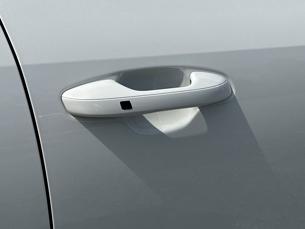 New 2026 Kia Niro Wind FWD image 9