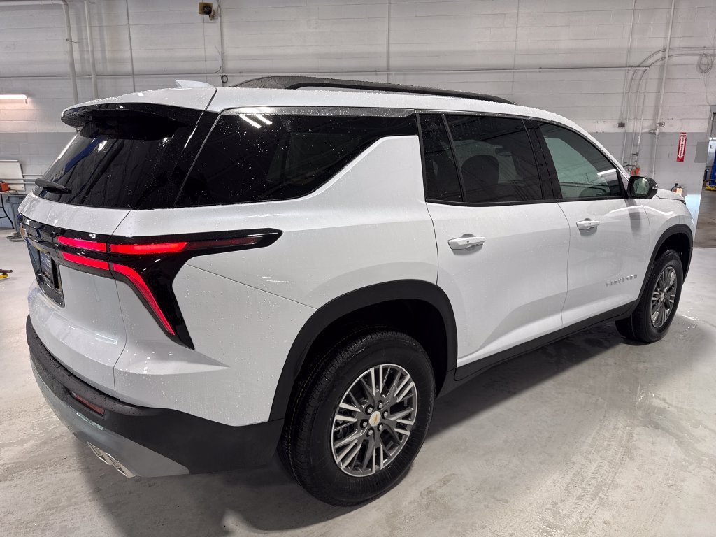 New 2027 Chevrolet Traverse LT w/ Driver Confidence Package FWD image 44
