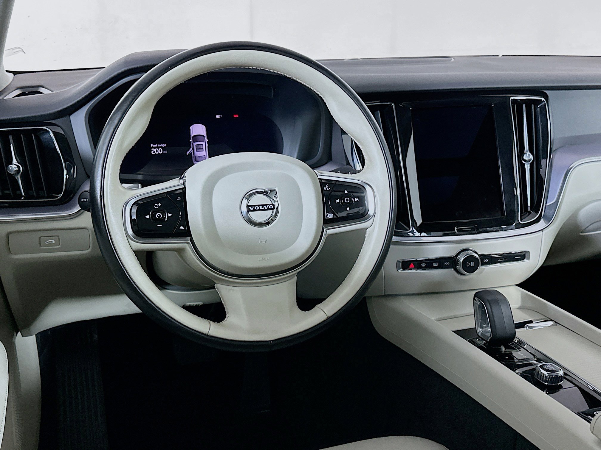 Used 2024 Volvo S60 B5 Core image 18