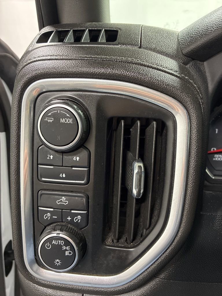 Used 2023 Chevrolet Silverado 3500 LT image 19