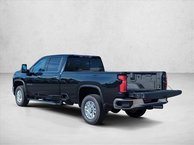 Used 2025 Chevrolet Silverado 3500 LTZ w/ LTZ Premium Package AWD/4WD image 7