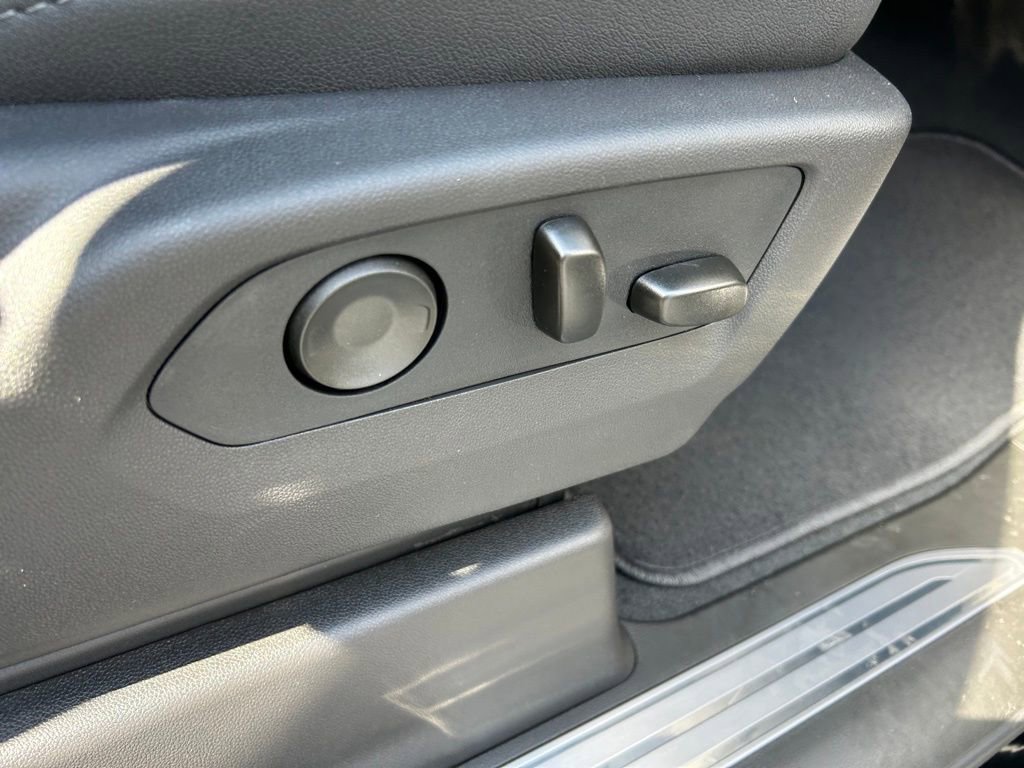 Certified 2026 GMC Sierra 1500 SLT w/ SLT Premium Package image 49