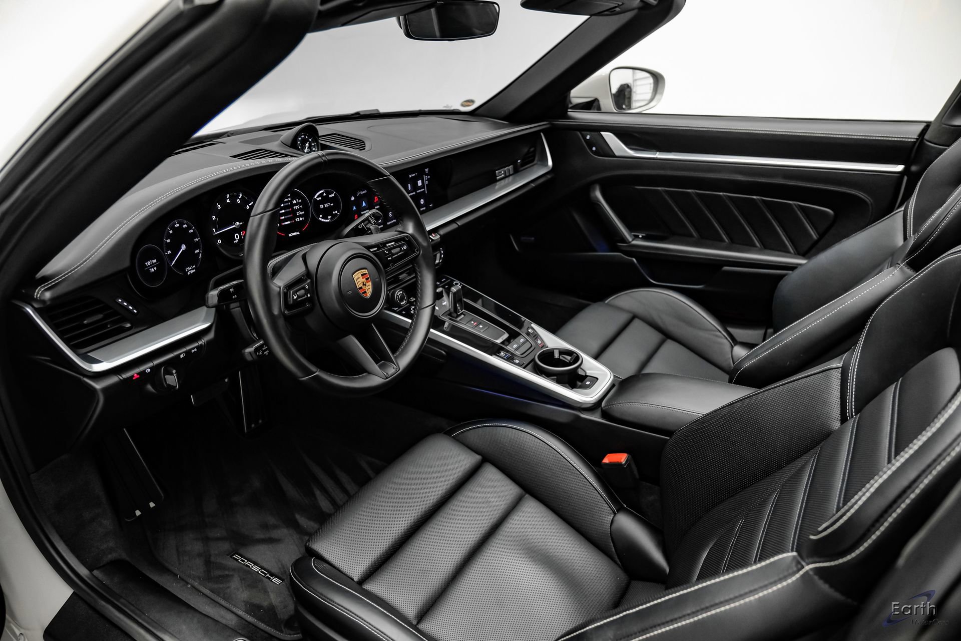 Used 2022 Porsche 911 Targa 4S AWD/4WD image 3