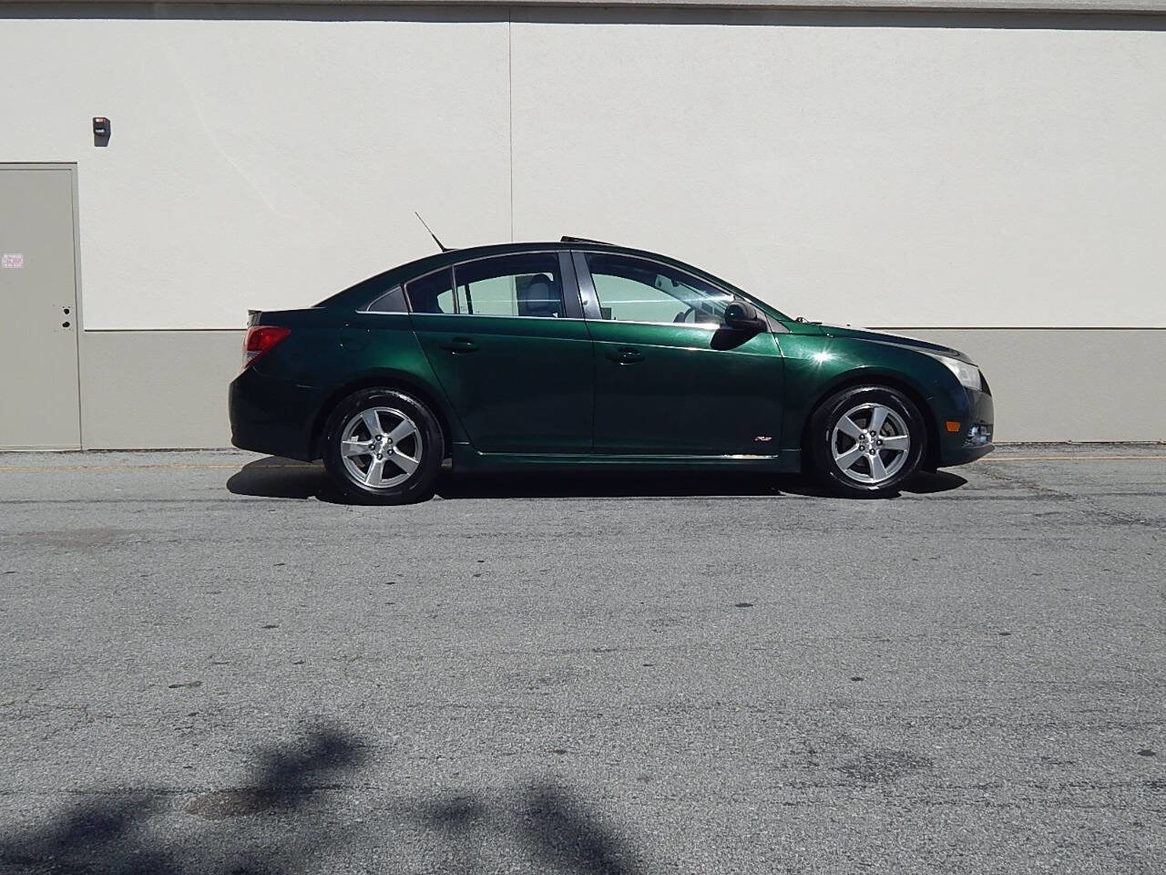 Used 2014 Chevrolet Cruze LT w/ All-Star Edition image 2