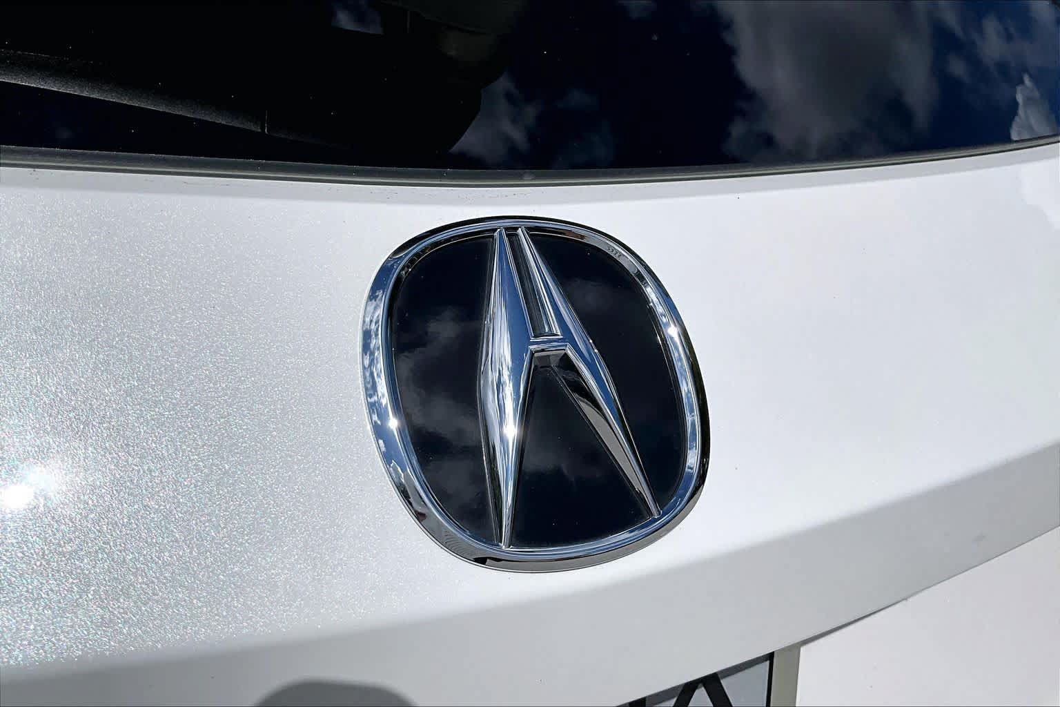 Certified 2024 Acura MDX w/ Technology Package FWD image 31