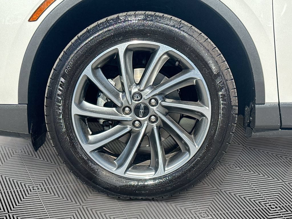 Used 2024 Lincoln Corsair AWD w/ Equipment Group 101A image 32