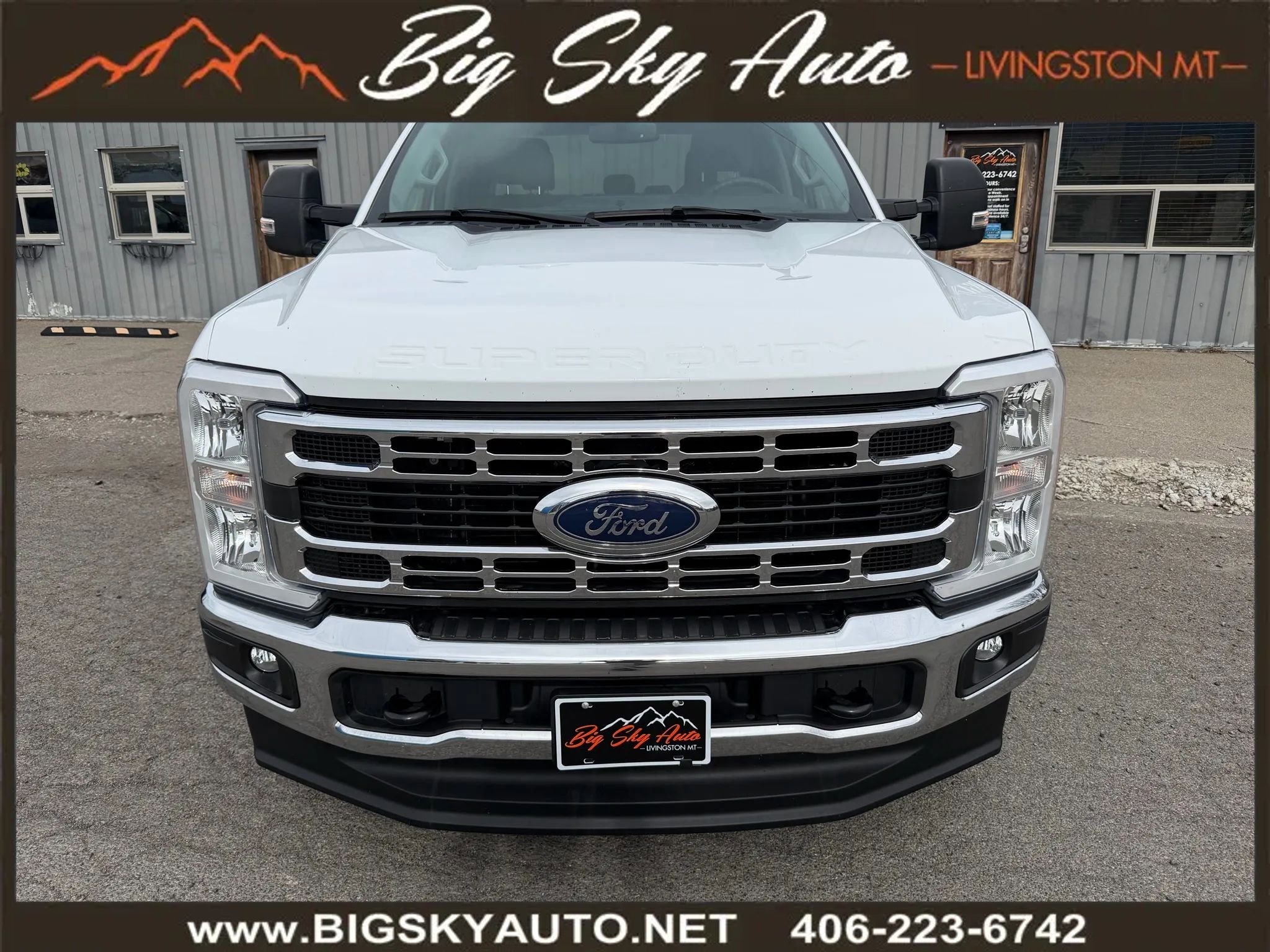 Used 2023 Ford F250 XLT w/ FX4 Off-Road Package image 2