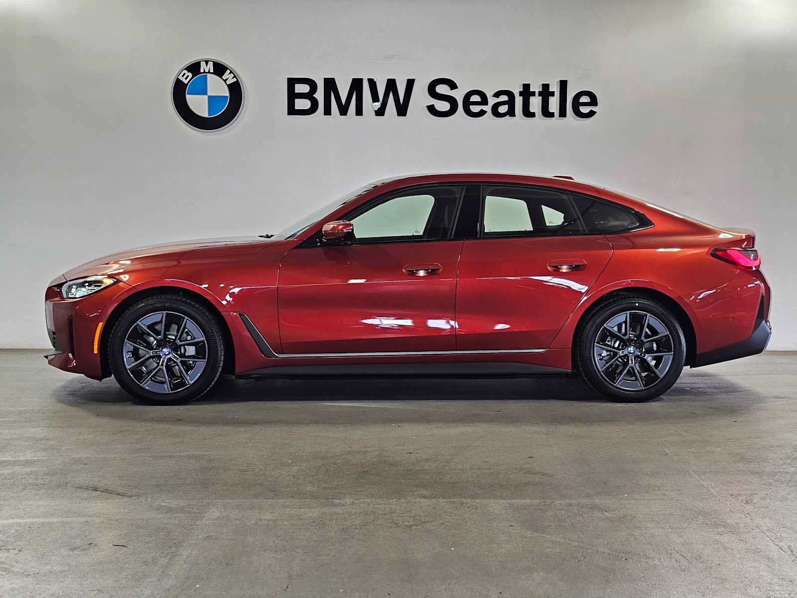 Certified 2023 BMW i4 eDrive35 w/ Premium Package RWD image 3