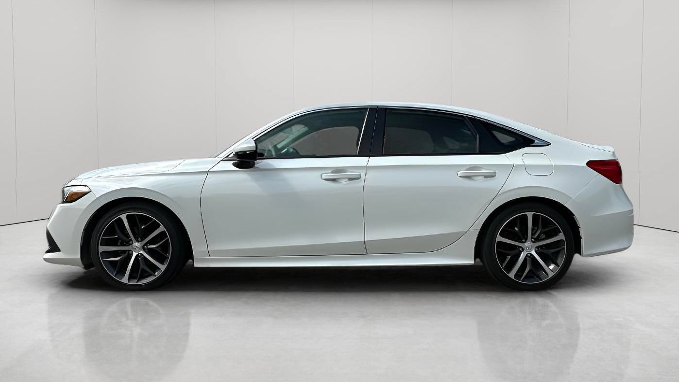 Used 2024 Honda Civic Touring image 9