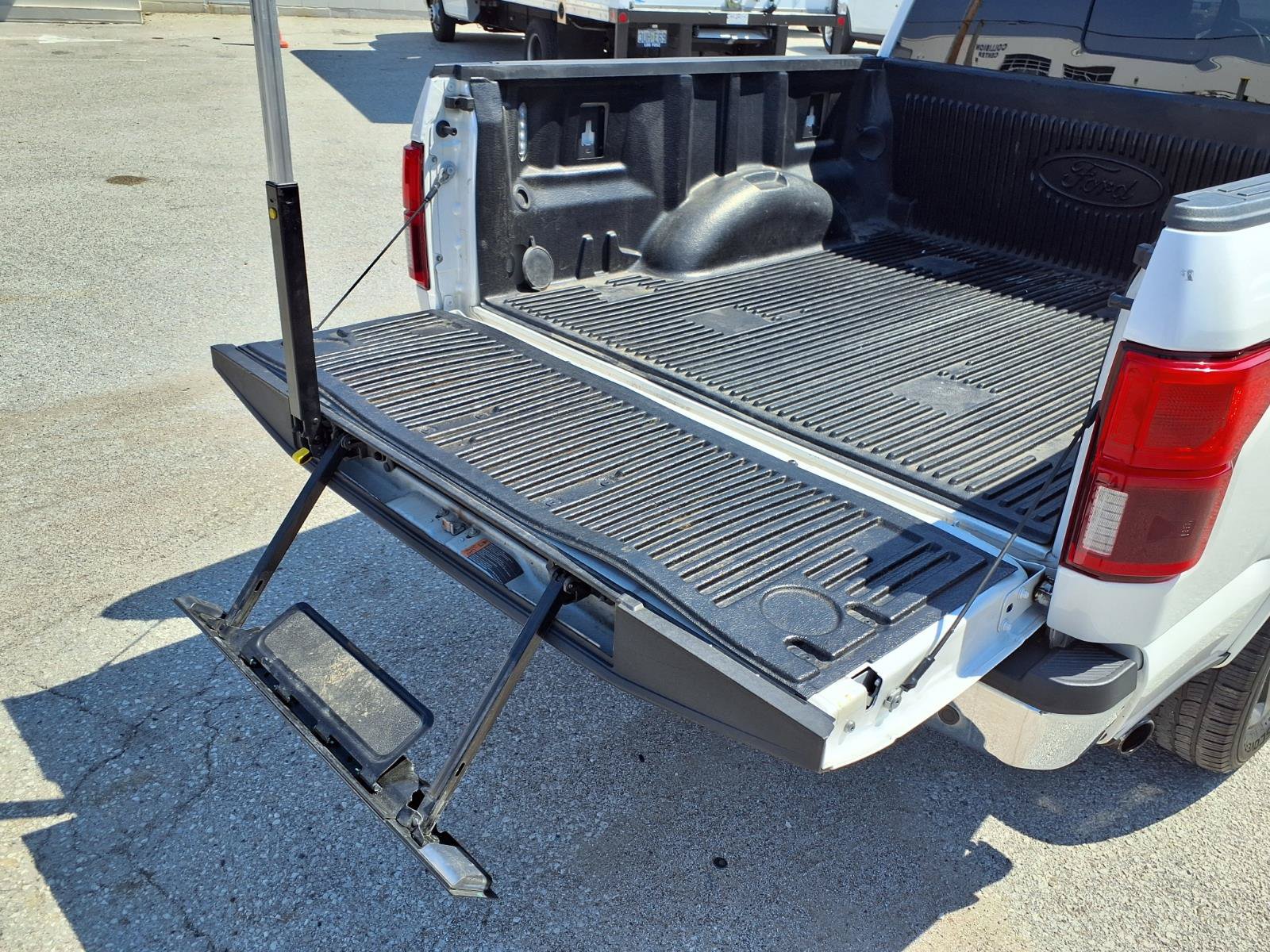 Used 2019 Ford F150 Lariat AWD/4WD image 31