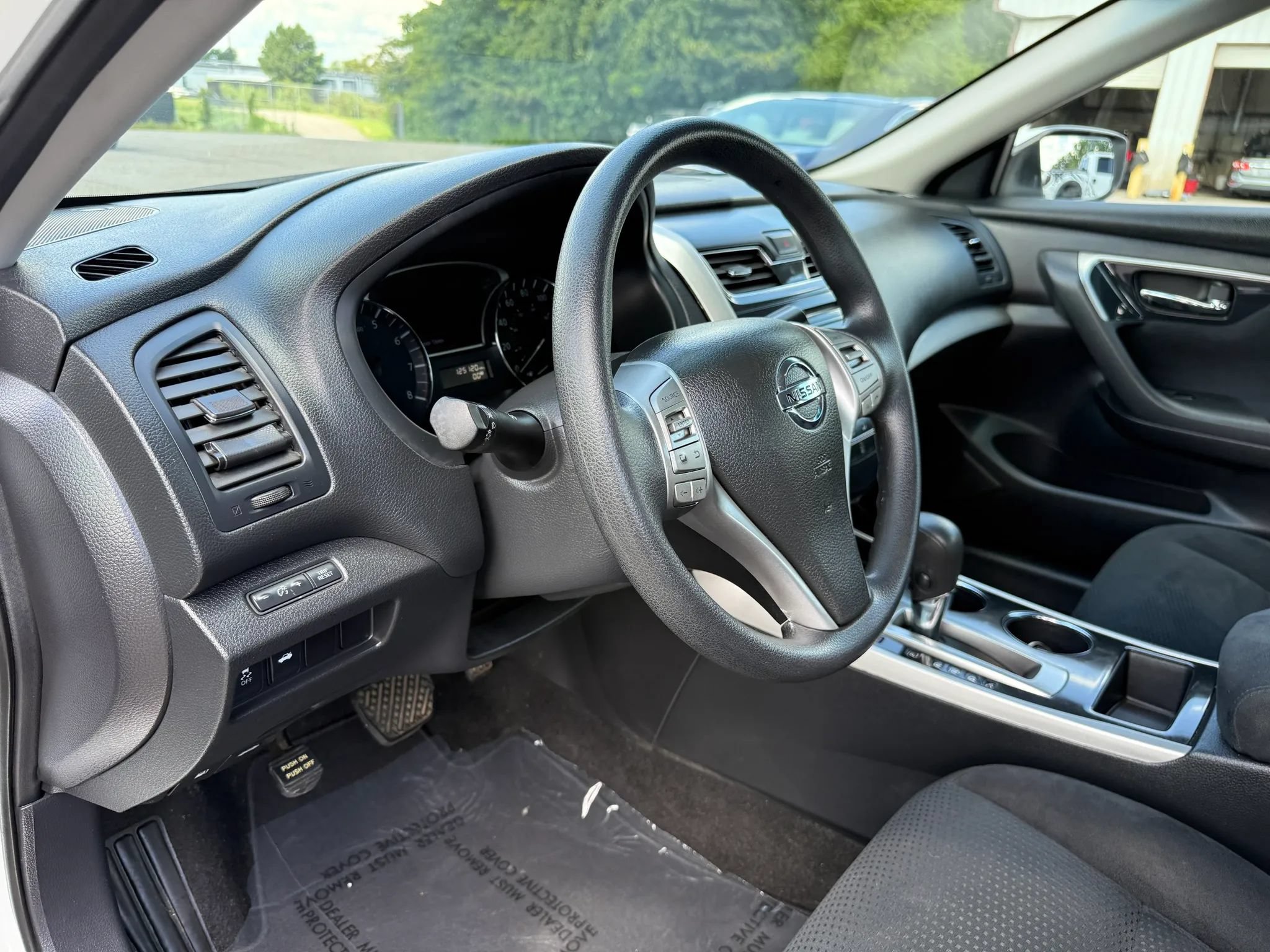 Used 2014 Nissan Altima 2.5 S FWD image 17