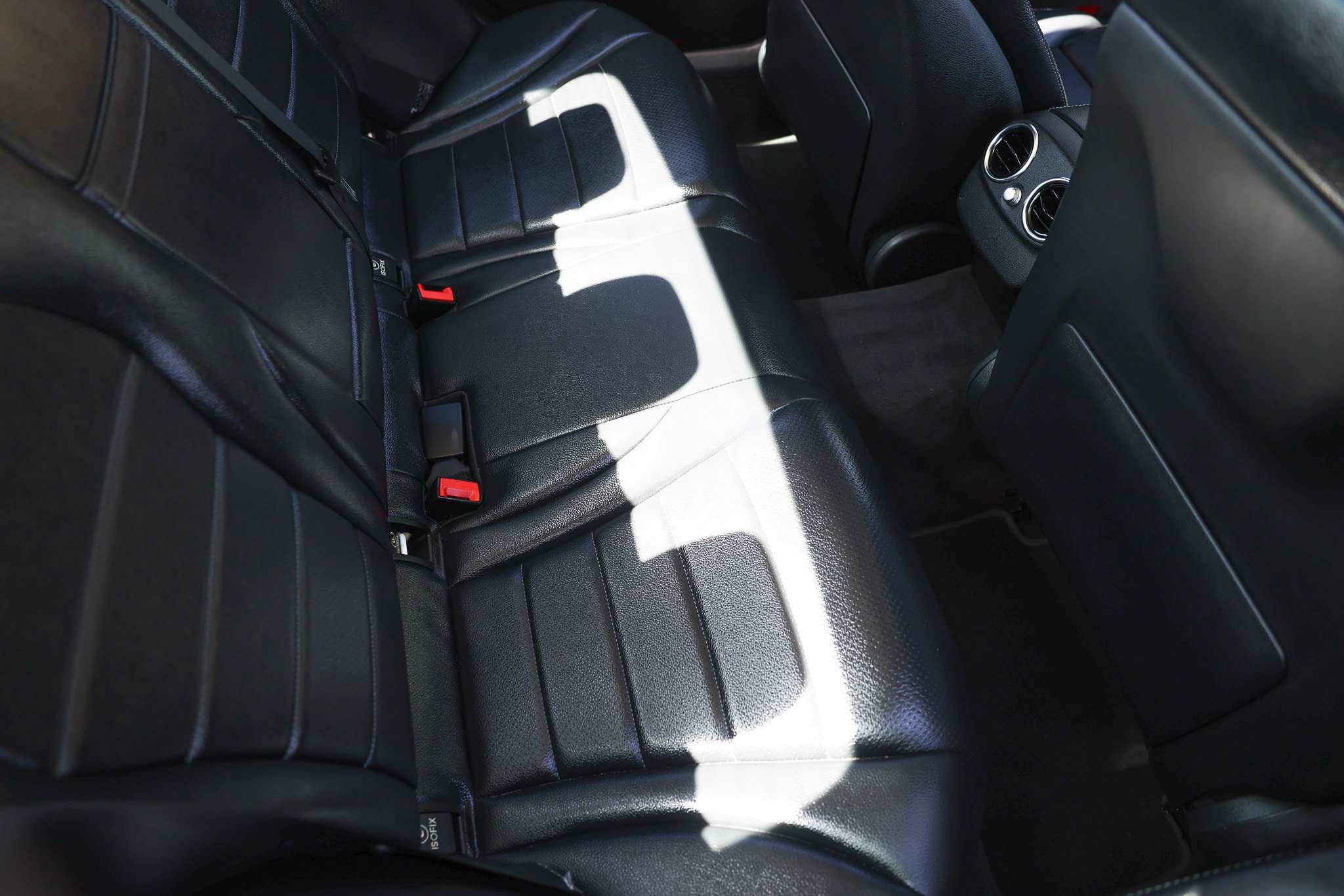 Used 2016 Mercedes-Benz C 300 4MATIC Sedan w/ Multimedia Package image 16