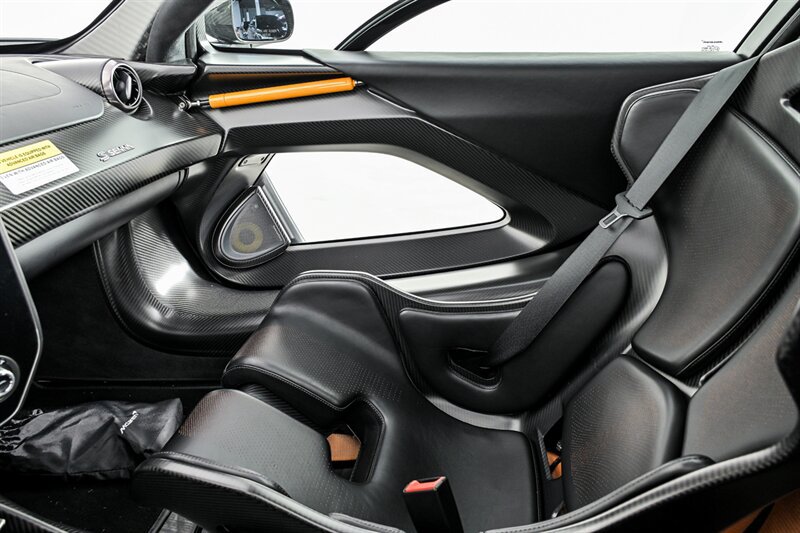 Used 2019 McLaren Senna RWD image 47