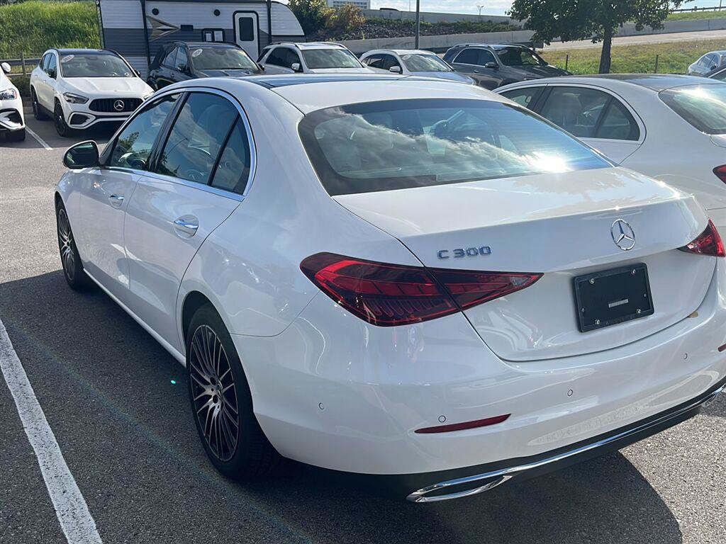 Used 2025 Mercedes-Benz C 300 Sedan image 14