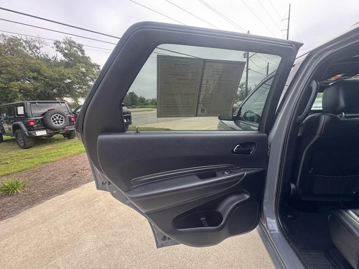 Used 2025 Dodge Durango R/T AWD/4WD image 30