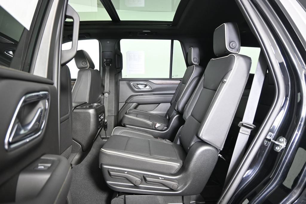 Used 2023 Chevrolet Tahoe Premier w/ Premium Package 2 AWD/4WD image 18