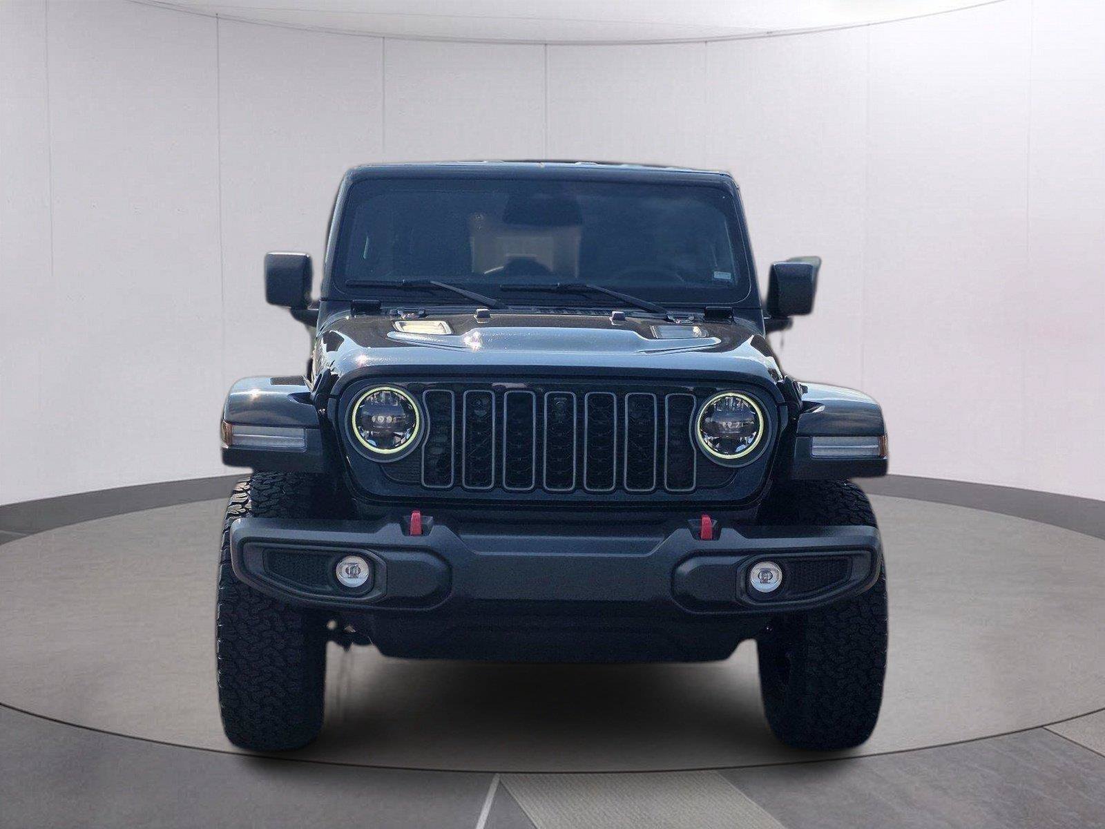 Used 2026 Jeep Wrangler Unlimited Rubicon w/ Technology Group AWD/4WD image 2