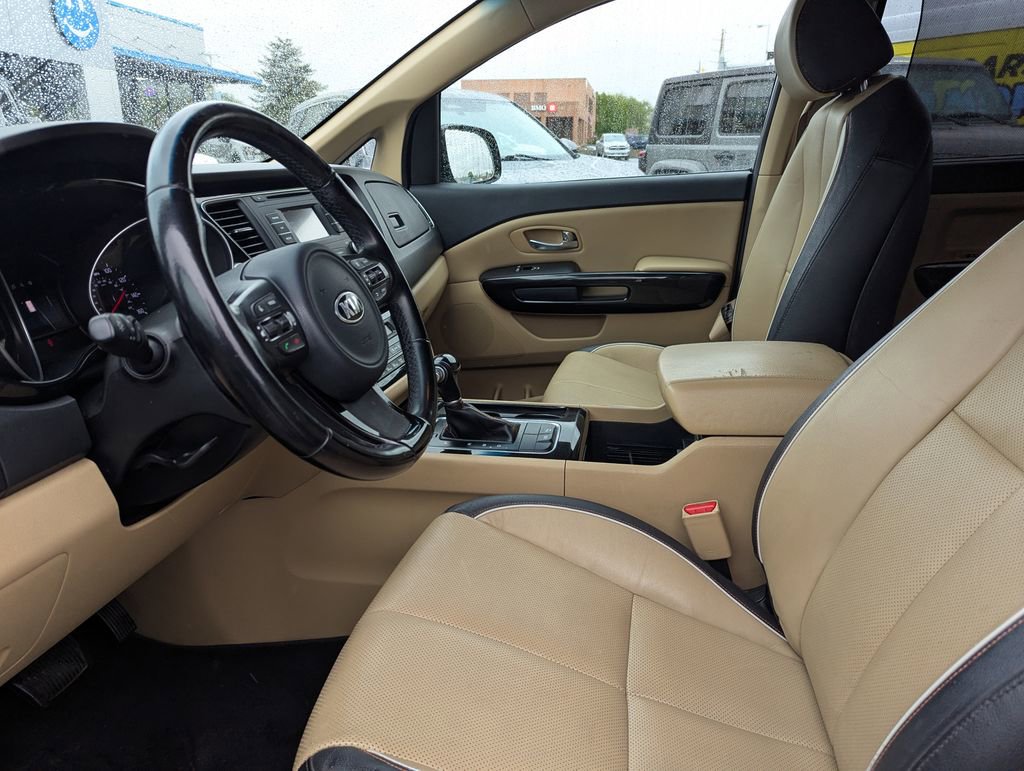 Used 2015 Kia Sedona EX FWD image 24