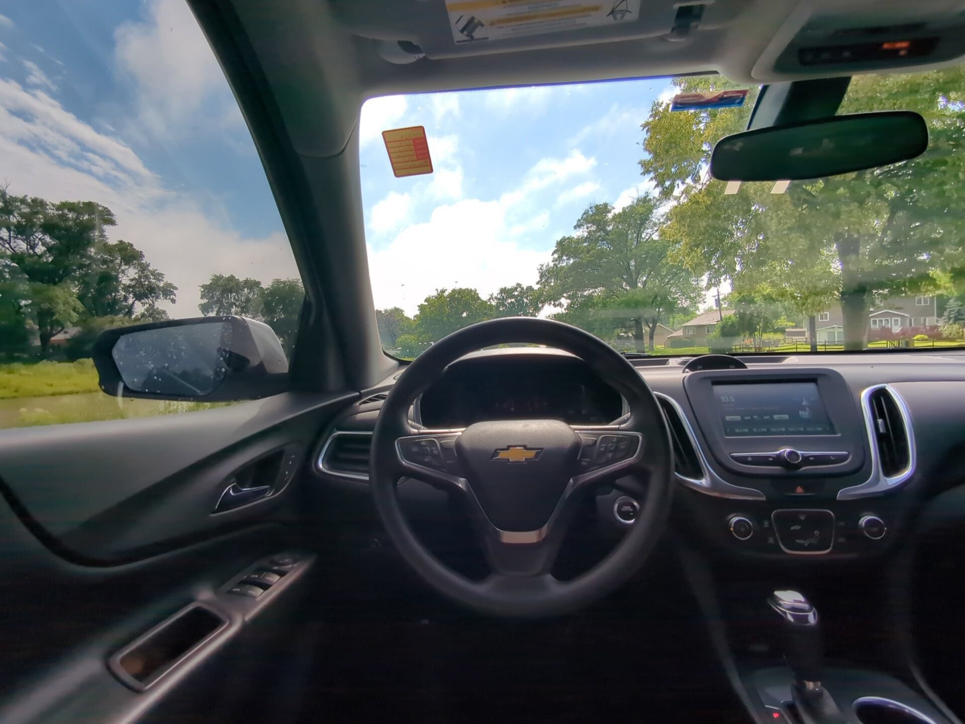 Used 2018 Chevrolet Equinox LT FWD image 13