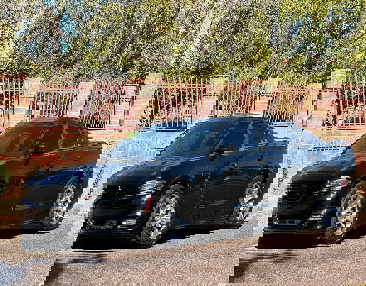 Used 2016 Dodge Charger SXT