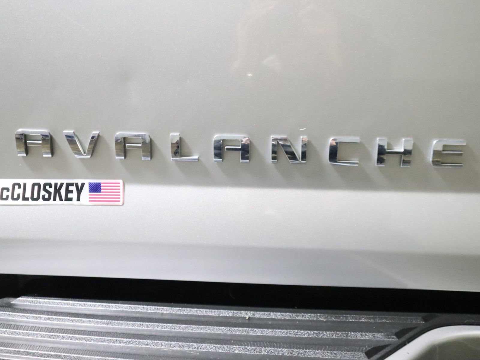 Used 2013 Chevrolet Avalanche LTZ image 9