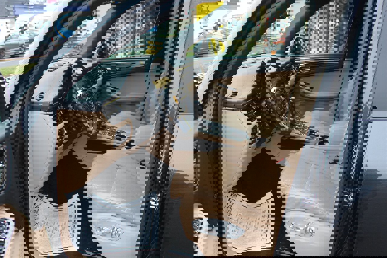 Used 2019 Porsche Macan image 13