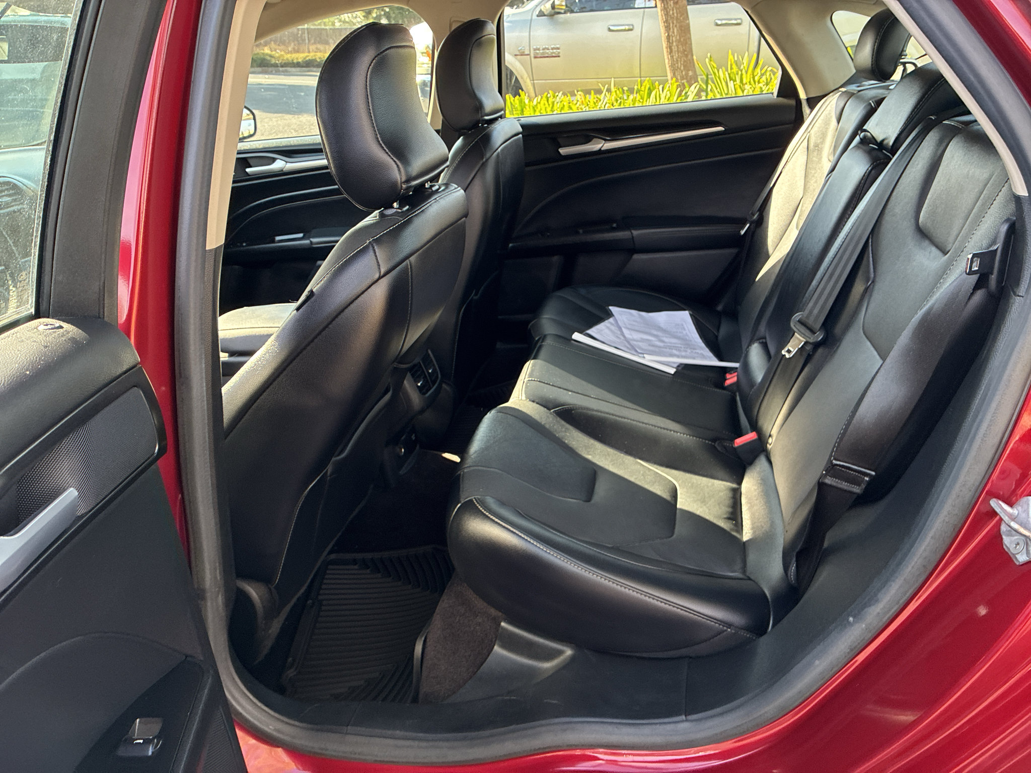 Used 2017 Ford Fusion Energi Titanium FWD image 40