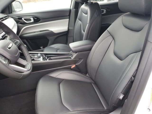 New 2026 Jeep Compass Limited image 13