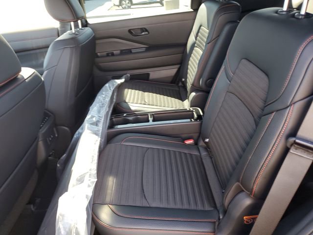 New 2026 Nissan Pathfinder Rock Creek w/ Rock Creek Premium Package image 17