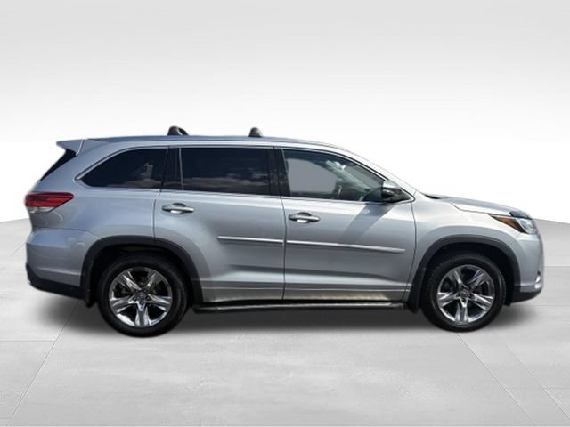 Used 2018 Toyota Highlander Limited AWD/4WD image 22
