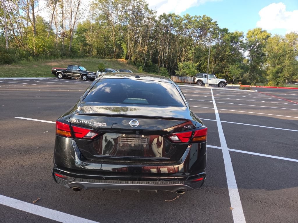 Used 2020 Nissan Altima 2.5 SR FWD image 6
