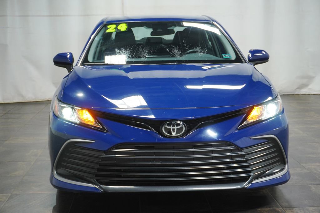 Used 2024 Toyota Camry LE FWD image 5