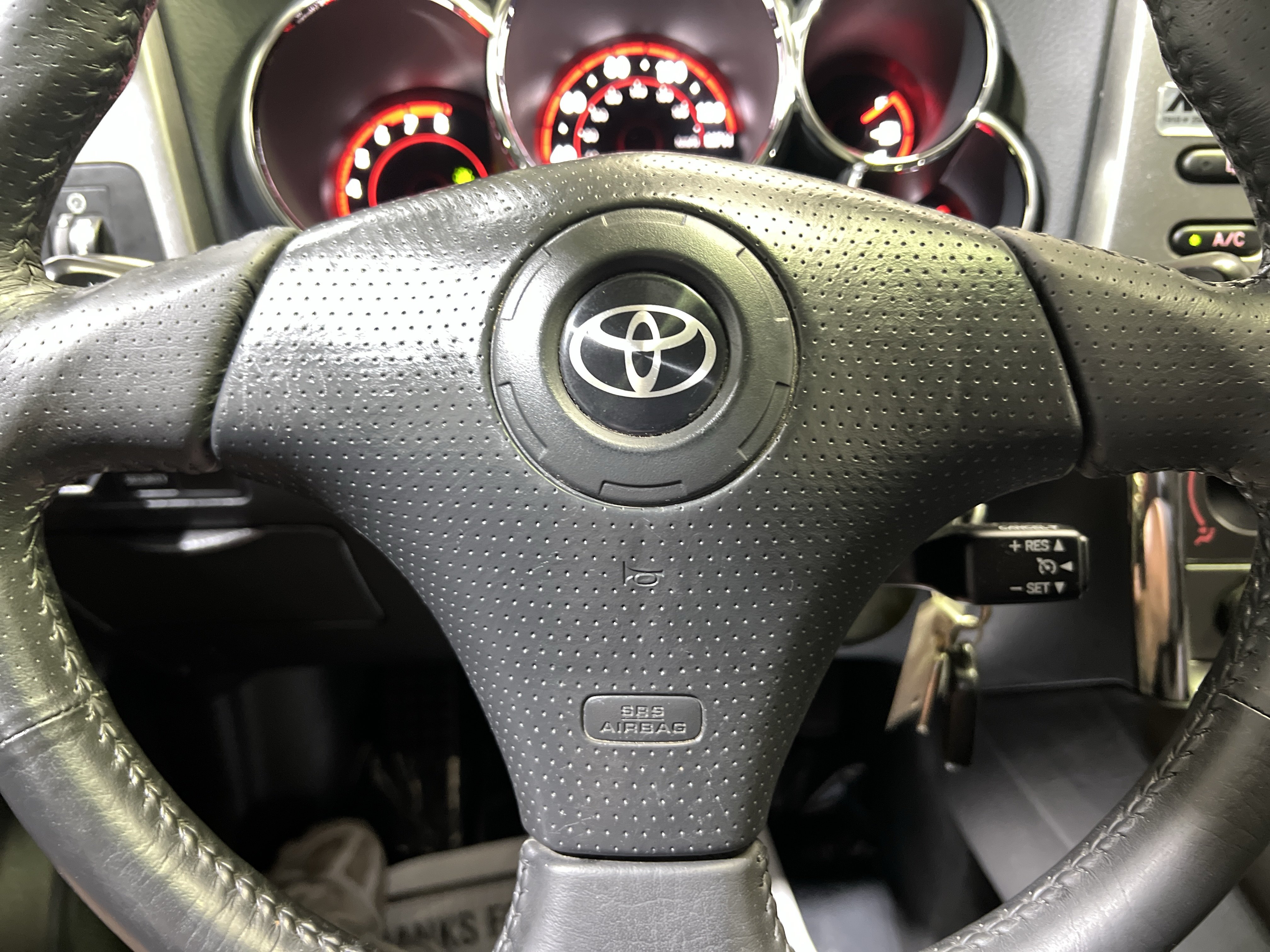 Used 2007 Toyota Matrix FWD image 21