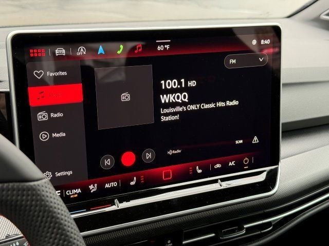 New 2026 Volkswagen GTI SE FWD image 18