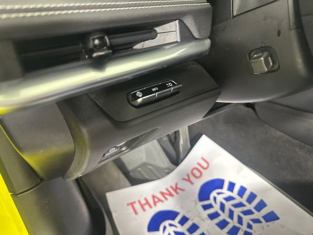 Used 2023 Chevrolet Corvette Stingray Preferred Cpe w/ Battery Protection Package image 21