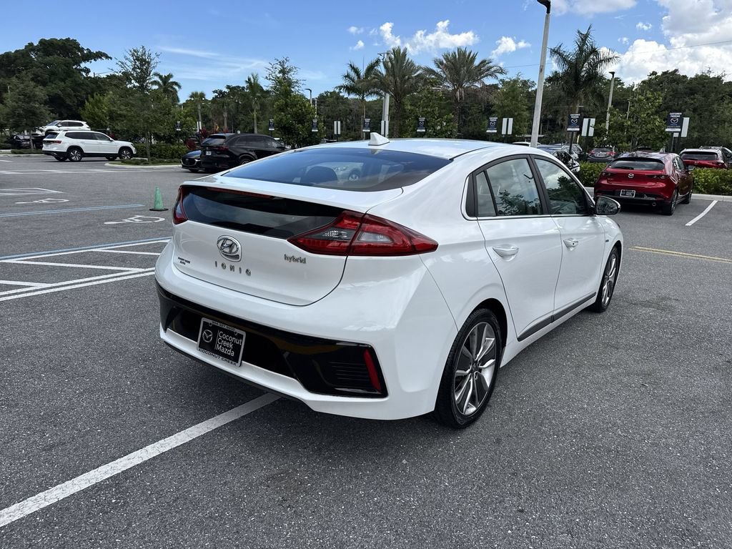 Used 2019 Hyundai Ioniq Limited FWD image 3