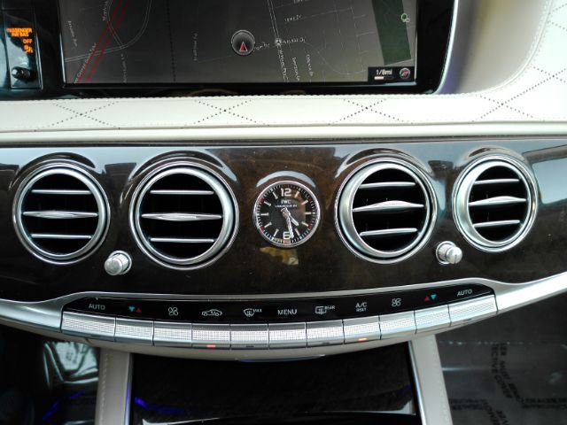 Used 2015 Mercedes-Benz S 63 AMG 4MATIC Sedan image 53