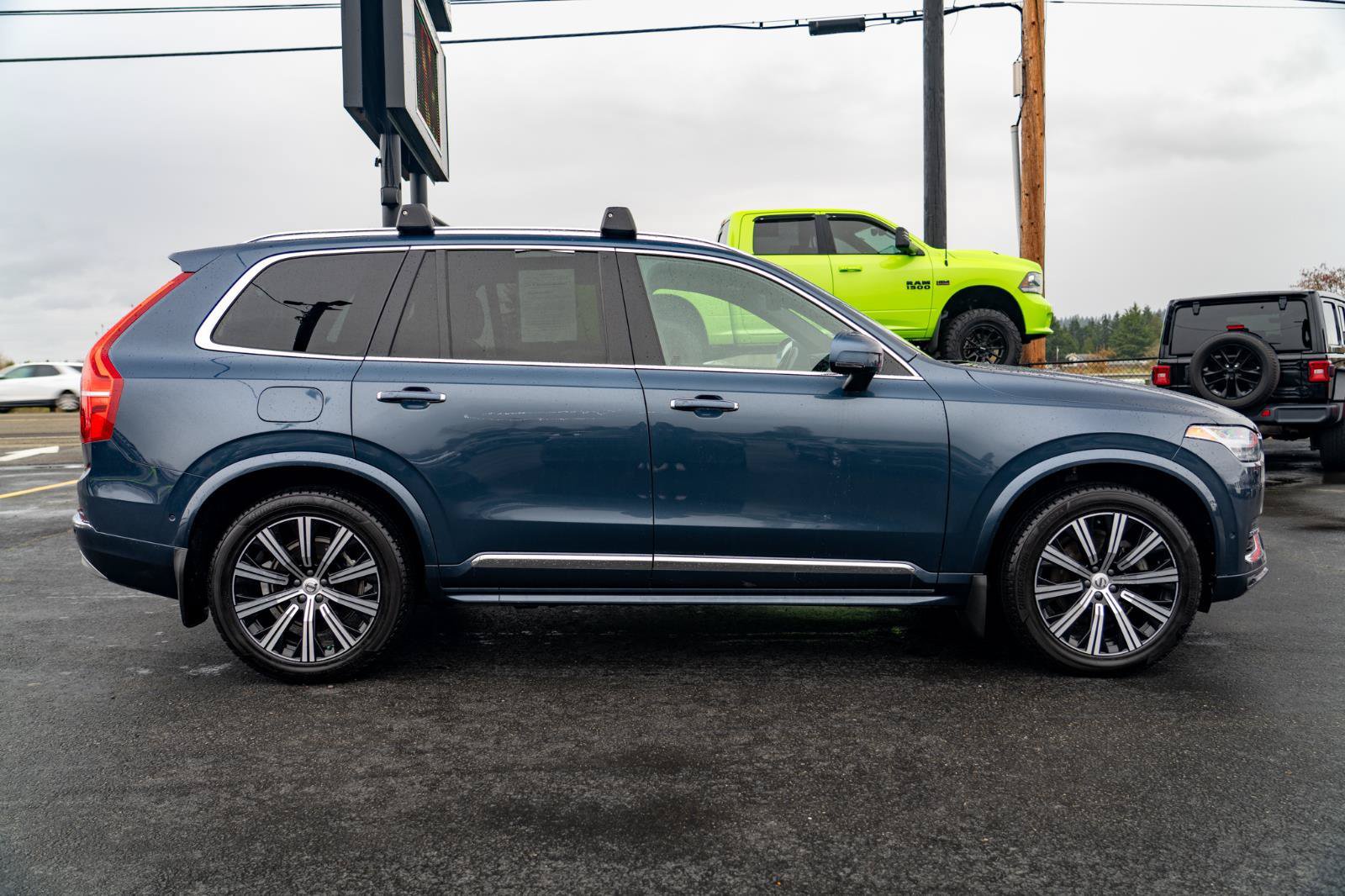 Used 2022 Volvo XC90 T6 Inscription AWD/4WD image 10