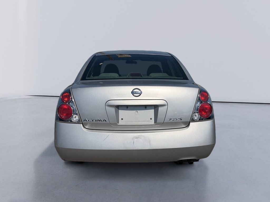 Used 2005 Nissan Altima 2.5 S w/ (F01) Convenience Pkg FWD image 4