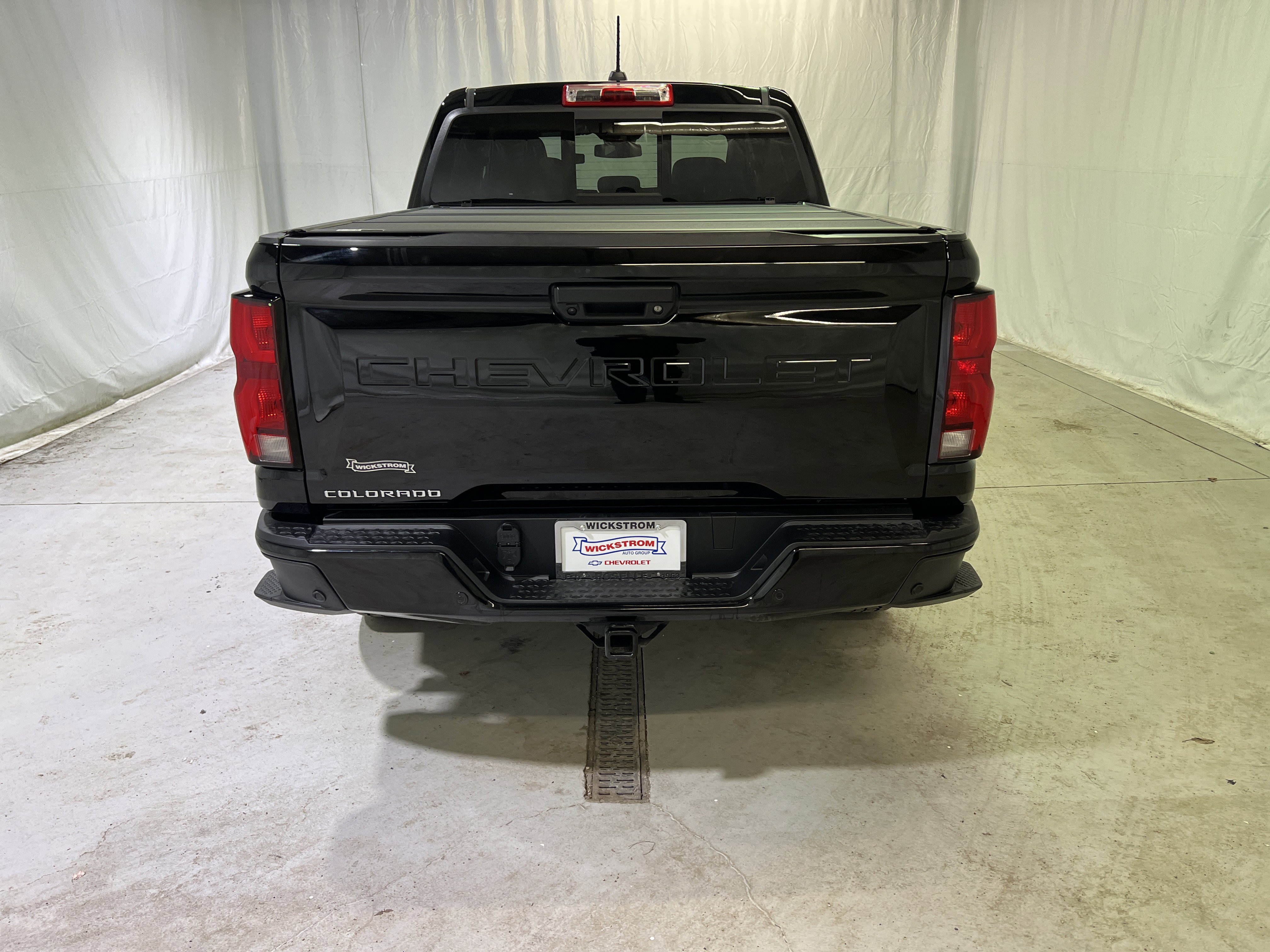 Used 2024 Chevrolet Colorado Z71 w/ Z71 Convenience Package 2 image 9