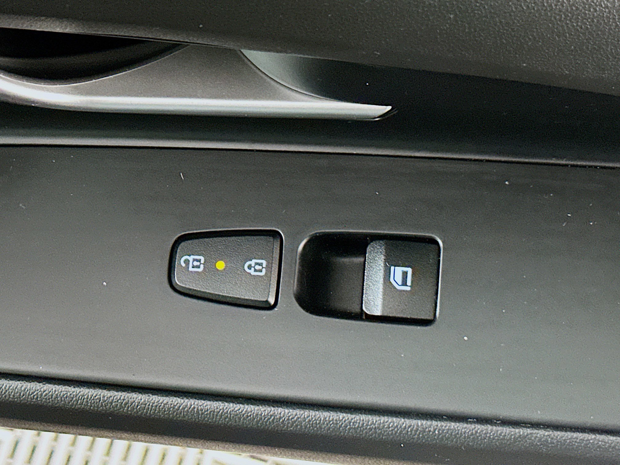 Used 2024 Hyundai Elantra Blue FWD image 29