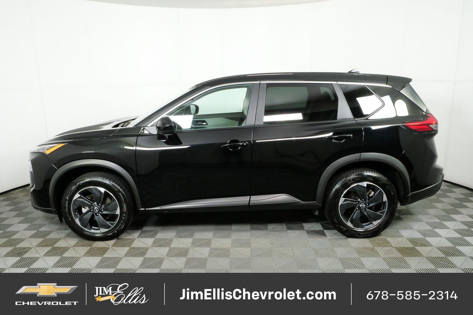 Used 2025 Nissan Rogue SV AWD/4WD image 28