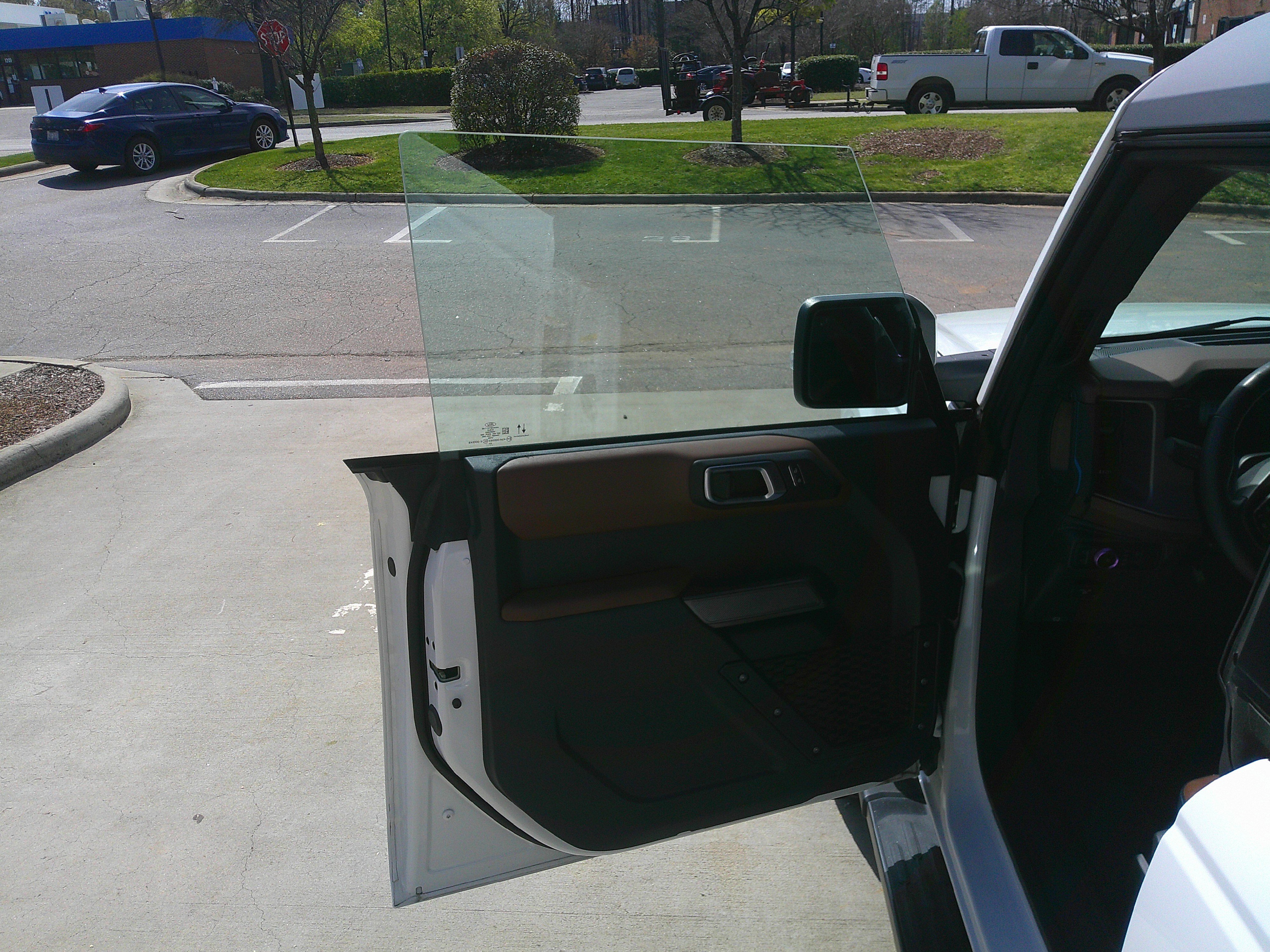 Used 2023 Ford Bronco Outer Banks image 17