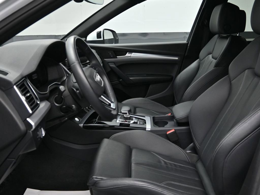 Used 2025 Audi Q5 2.0T Premium image 9