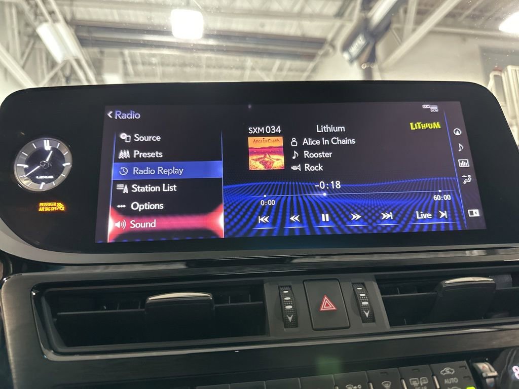 Used 2022 Lexus ES 300h F Sport w/ Accessory Package image 61